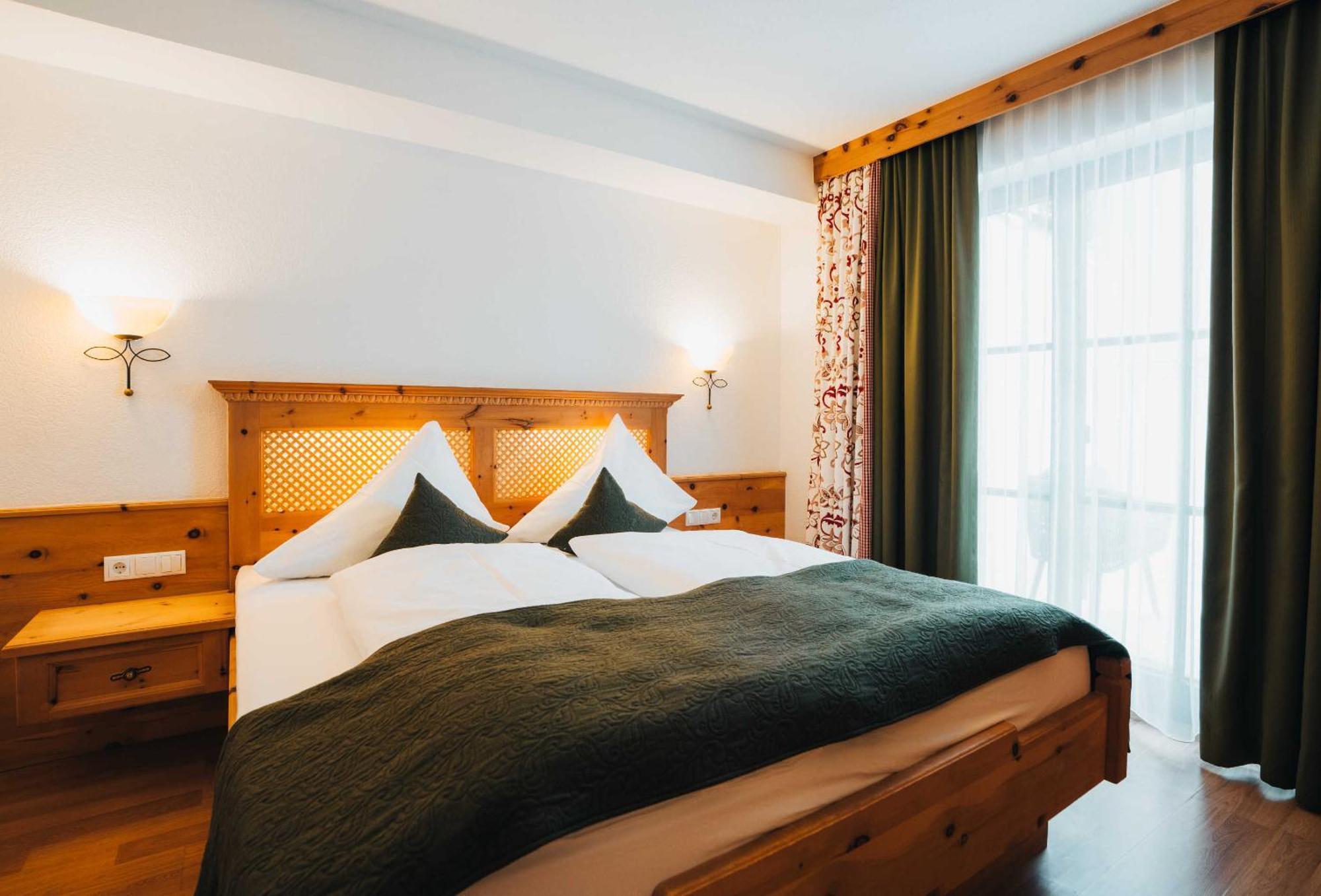 Gruenwald Resort Soelden エクステリア 写真