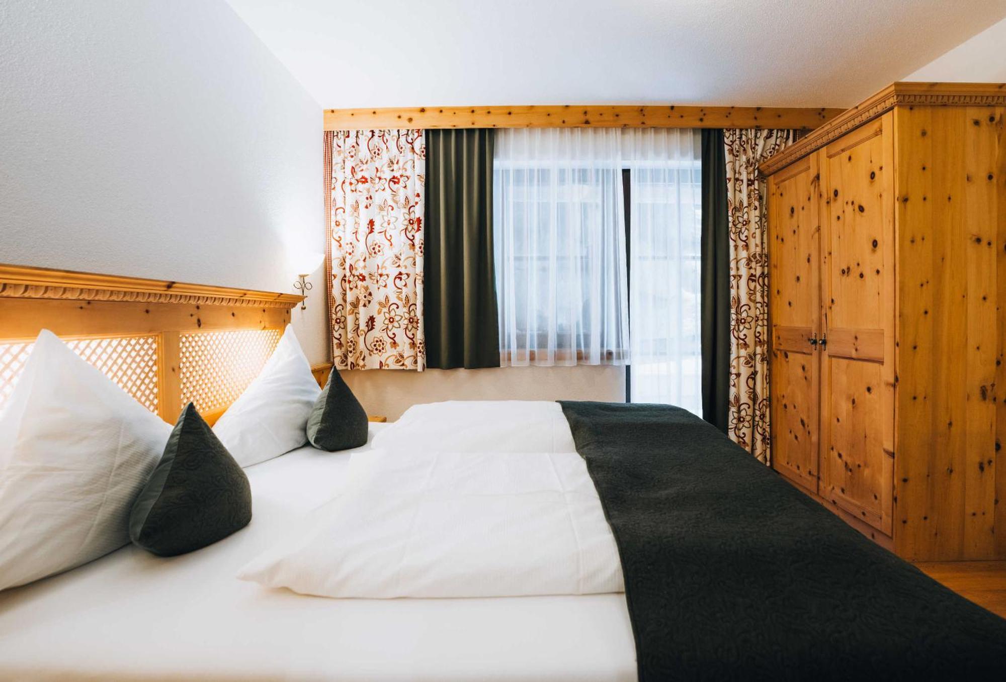Gruenwald Resort Soelden エクステリア 写真