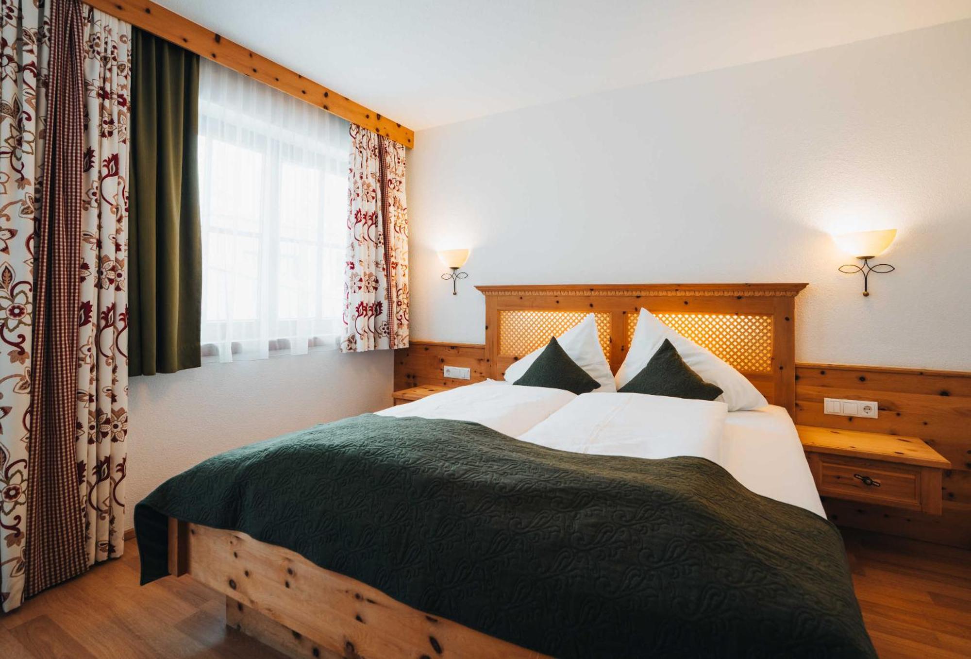Gruenwald Resort Soelden エクステリア 写真